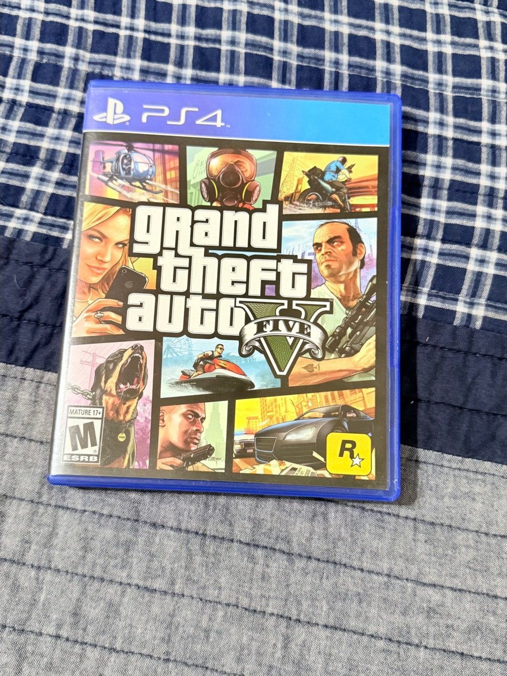 Grand Theft Auto V (Blue Case) - Rockstar Games